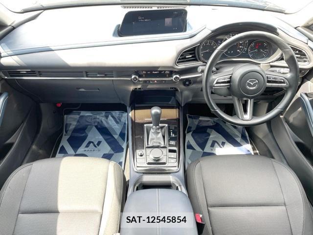 Mazda CX-30 2023-09 8282711-1