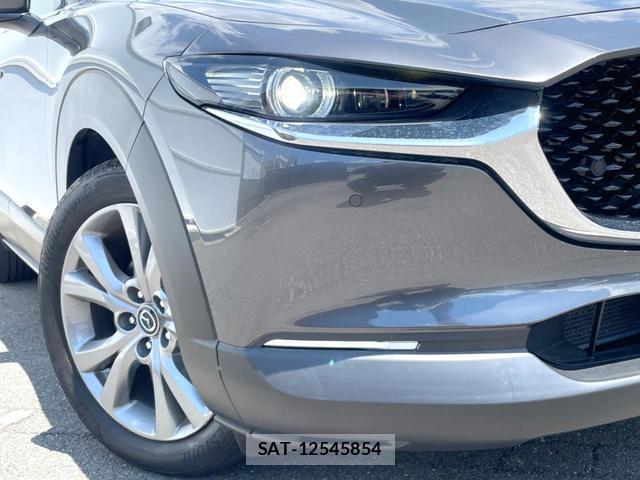 Mazda CX-30 2023-09 8282711-11