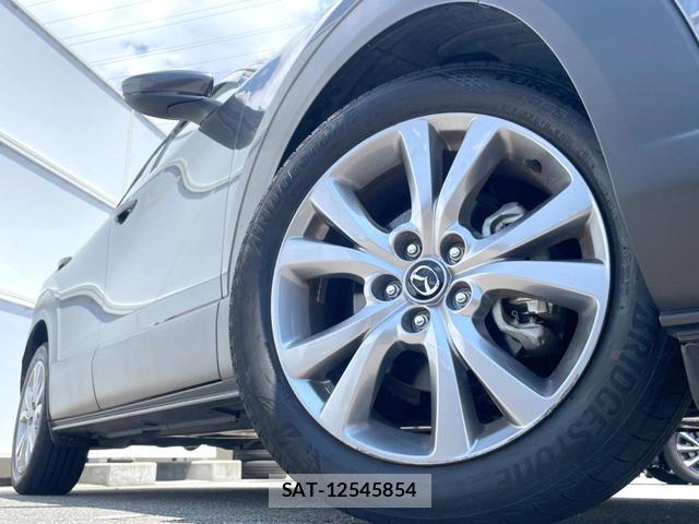 Mazda CX-30 2023-09 8282711-12