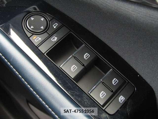 Mazda CX-30 2023-03 8284129-11