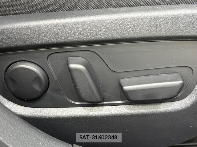 Mazda CX-30 2021-09 8284918-5