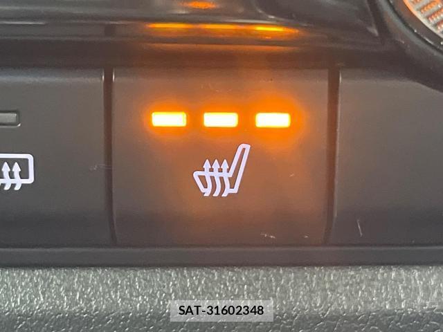 Mazda CX-30 2021-09 8284918-6