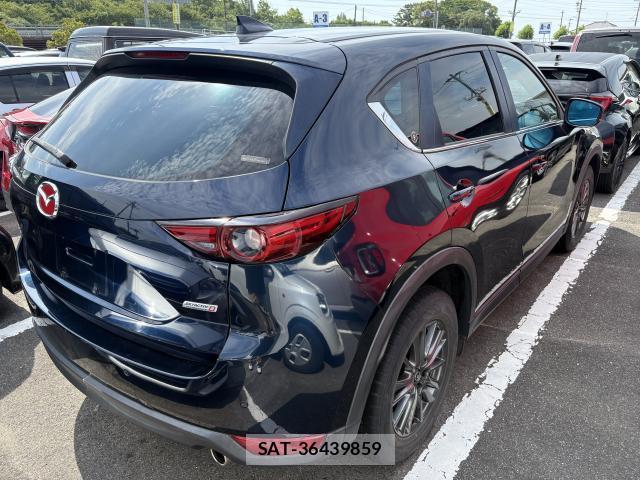 Mazda CX-5 2017-08 8277049-2
