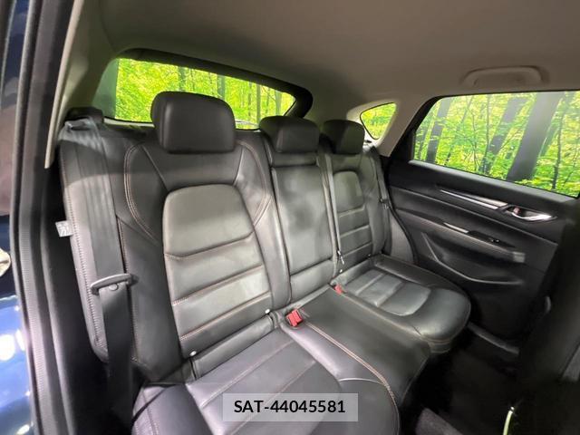 Mazda CX-5 2018-03 8280090-8