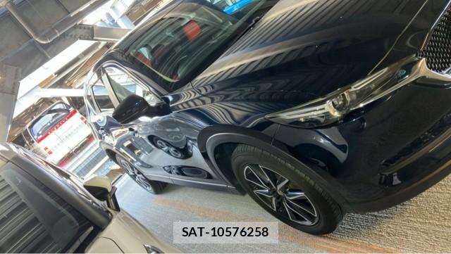 Mazda CX-5 2017-03 8281031-3