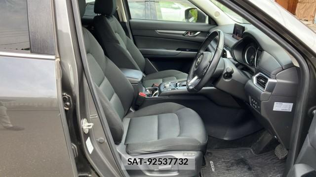 Mazda CX-5 2018-12 8281045-5