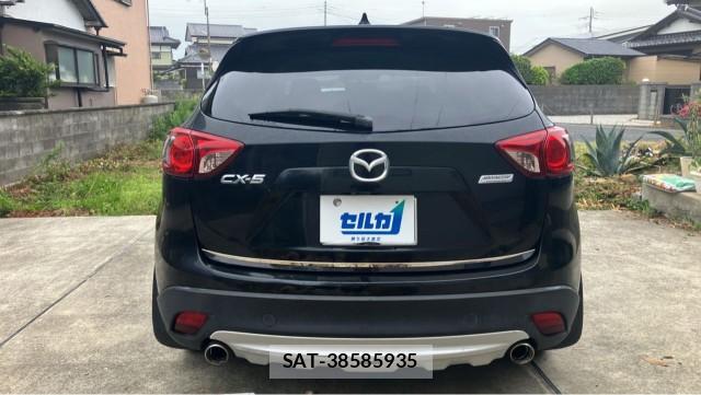 Mazda CX-5 2013-07 8281048-1