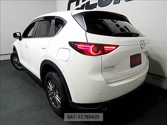 Mazda CX-5 2018-03 8281234-3