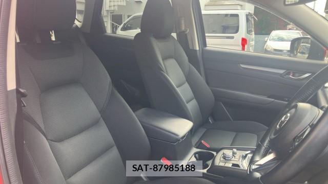 Mazda CX-5 2019-03 8282433-5
