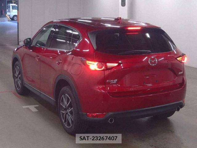 Mazda CX-5 2017-10 8284553-4