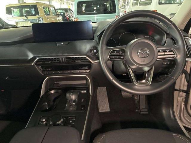 Mazda CX-60 2023-04 8276996-5