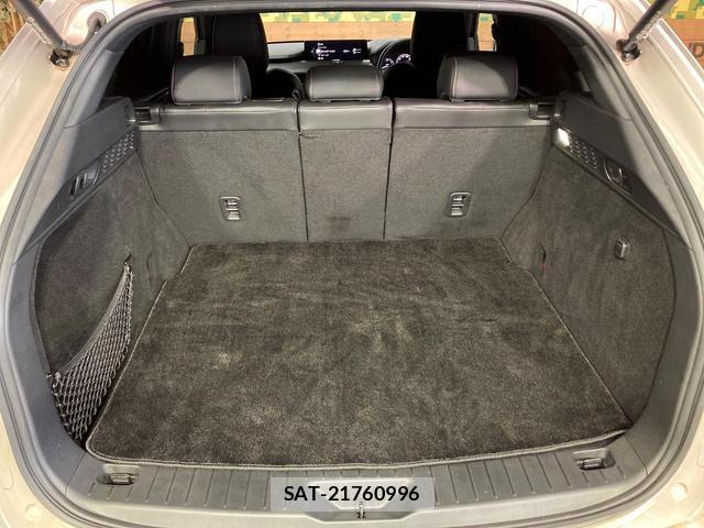 Mazda CX-60 2023-10 8277634-9