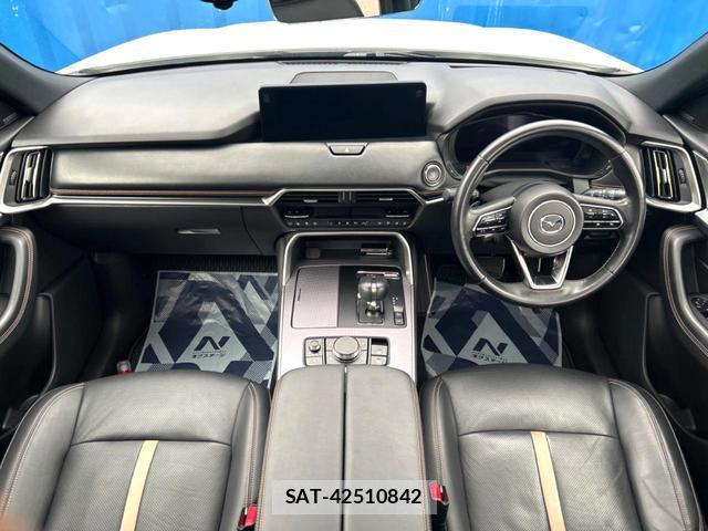 Mazda CX-60 2023-09 8279429-1