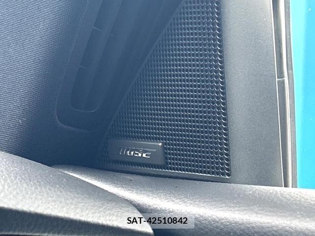 Mazda CX-60 2023-09 8279429-5
