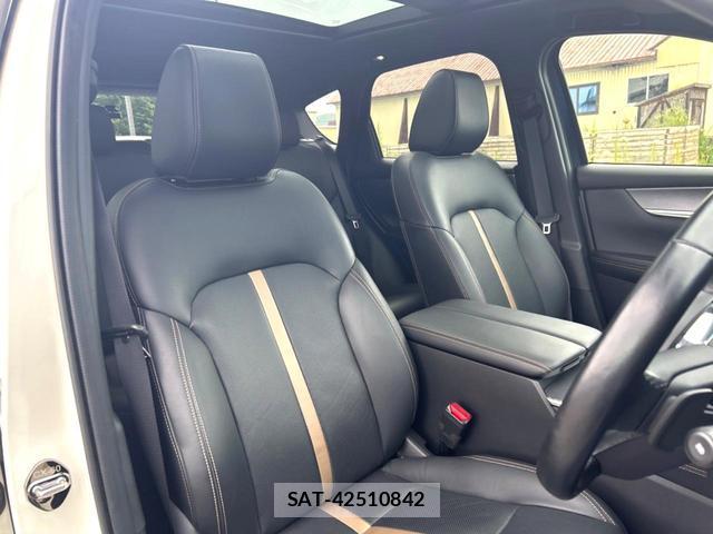 Mazda CX-60 2023-09 8279429-7