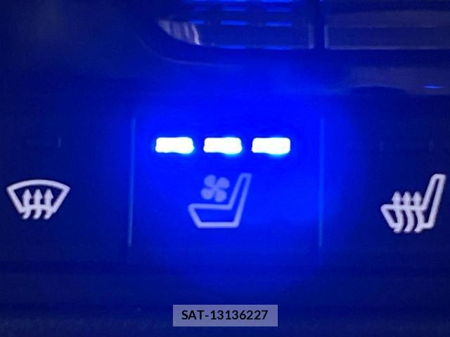 Mazda CX-60 2022-12 8280231-5