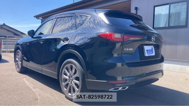 Mazda CX-60 2023-03 8281150-13