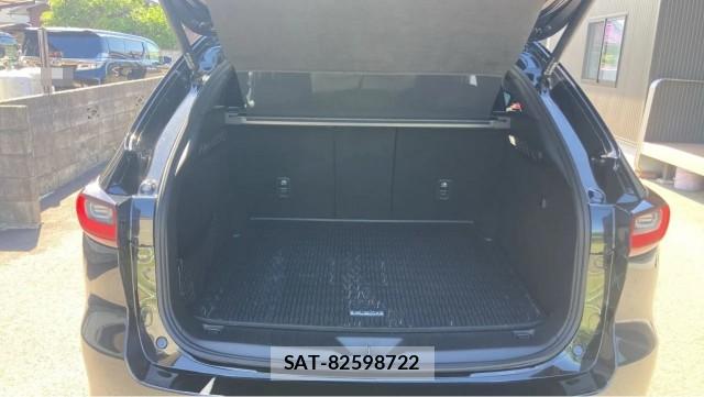 Mazda CX-60 2023-03 8281150-17