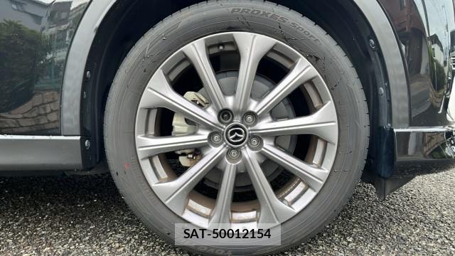 Mazda CX-60 2023-11 8281409-8