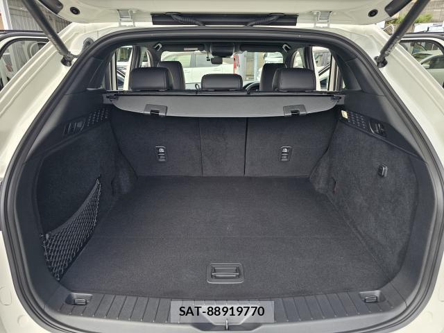 Mazda CX-60 2023-08 8283688-9