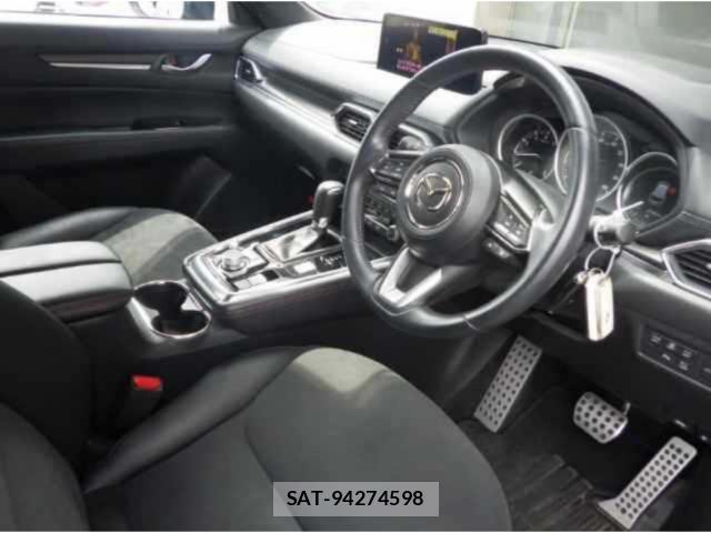 Mazda CX-8 2023-09 8276993-2