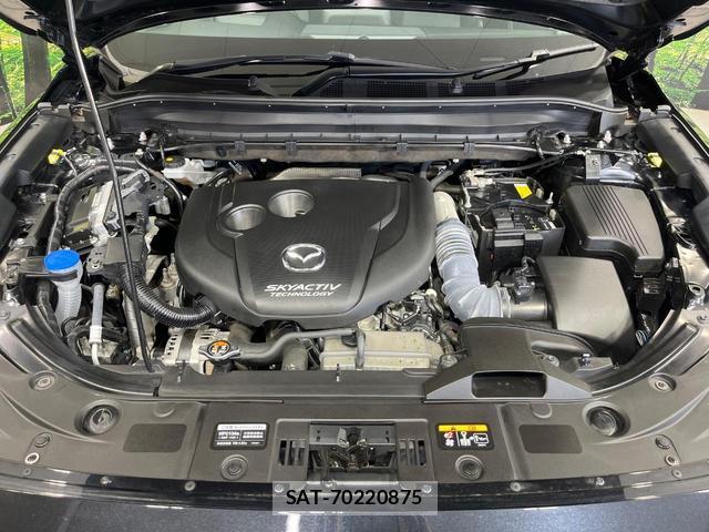 Mazda CX-8 2019-03 8280116-17