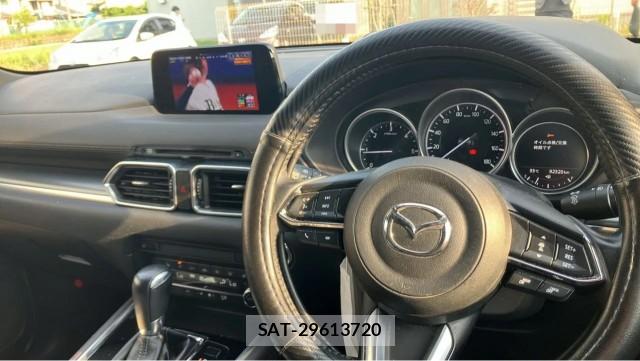 Mazda CX-8 2019-06 8281173-16