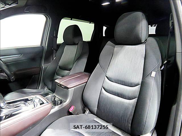 Mazda CX-8 2018-04 8281233-12