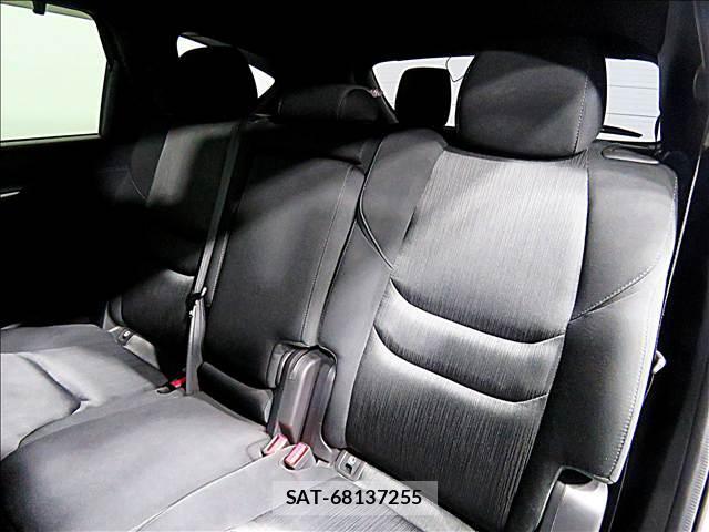 Mazda CX-8 2018-04 8281233-13