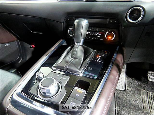 Mazda CX-8 2018-04 8281233-17