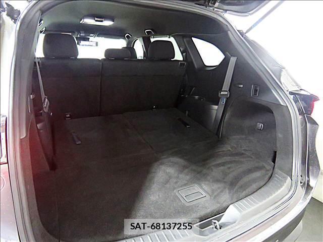 Mazda CX-8 2018-04 8281233-19
