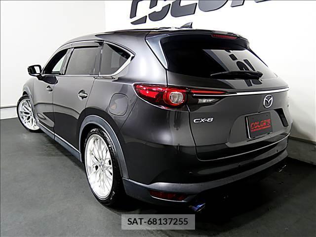 Mazda CX-8 2018-04 8281233-3