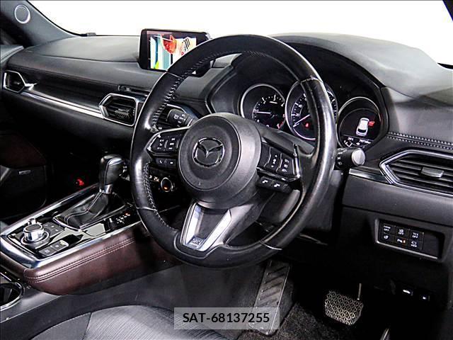 Mazda CX-8 2018-04 8281233-9