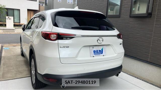 Mazda CX-8 2018-04 8281286-13