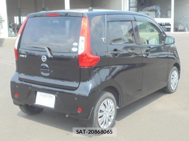 Nissan DAYZ 2018-08 8277415-19