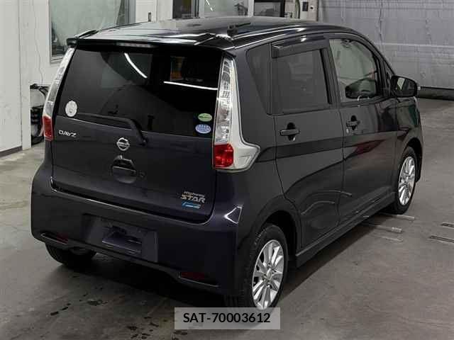 Nissan DAYZ 2015-06 8277873-1