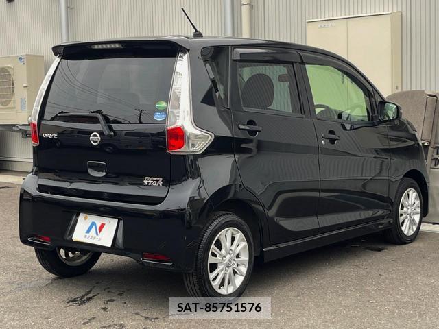 Nissan DAYZ 2013-09 8279419-15