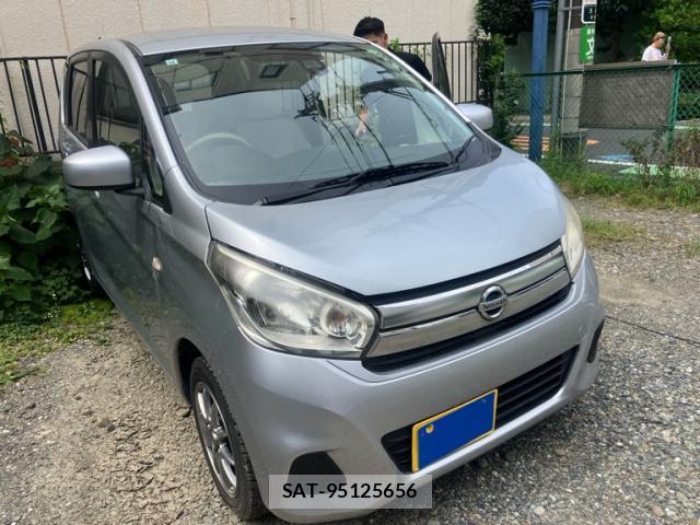 Nissan DAYZ 2017-09 8279541-0