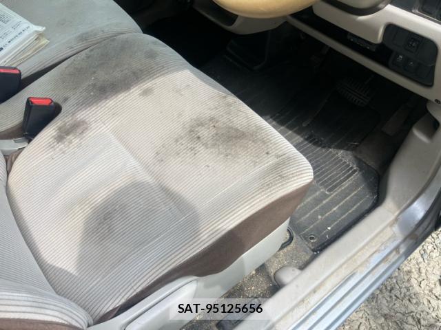 Nissan DAYZ 2017-09 8279541-15