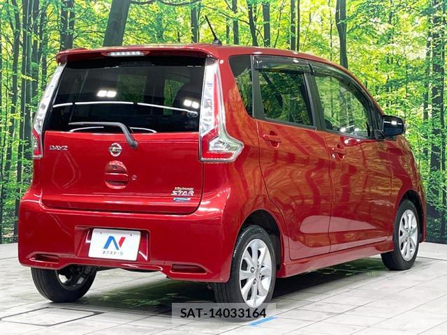 Nissan DAYZ 2015-11 8282644-16