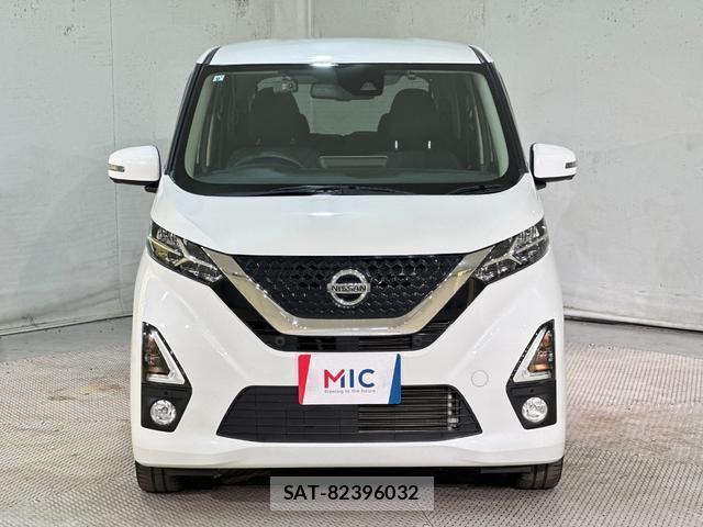 Nissan DAYZ 2019-09 8282967-11