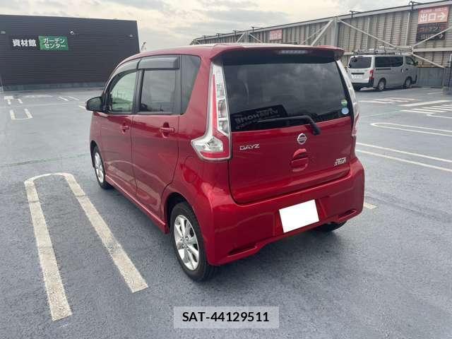 Nissan DAYZ 2017-09 8283348-4