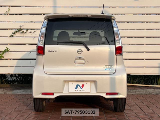 Nissan DAYZ 2013-08 8285043-13