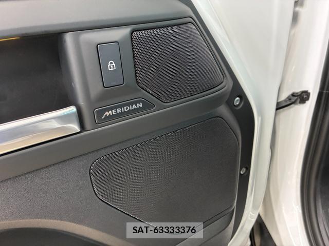 Land Rover DEFENDER 2024-12 8276736-17