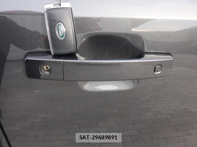 Land Rover DEFENDER 2024-01 8279328-12