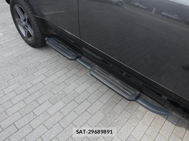 Land Rover DEFENDER 2024-01 8279328-2