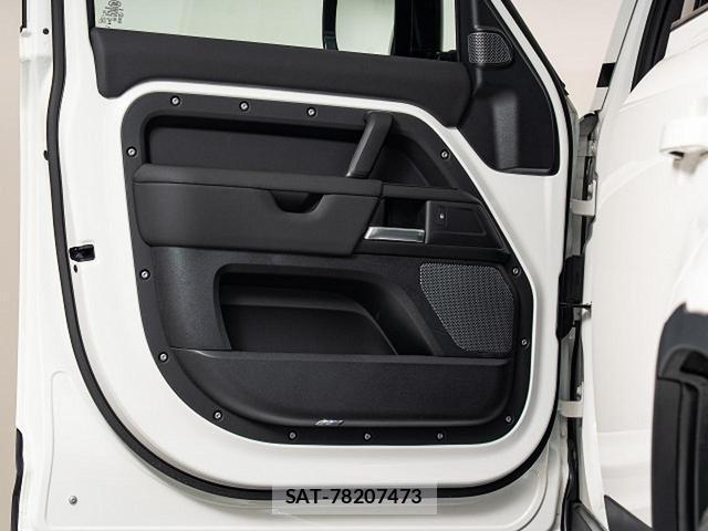 Land Rover DEFENDER 2024-02 8279339-11