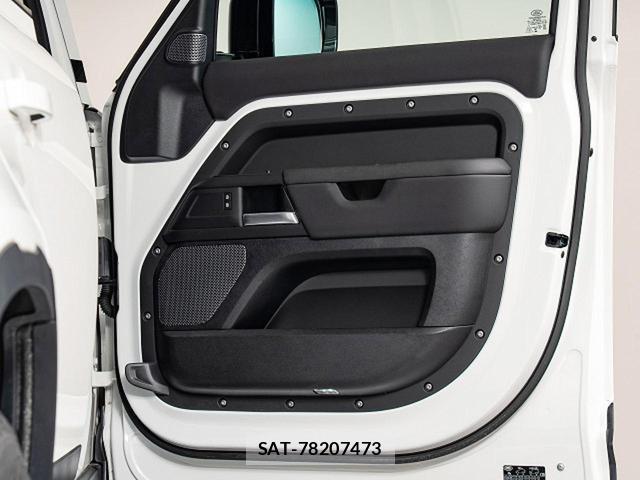 Land Rover DEFENDER 2024-02 8279339-14