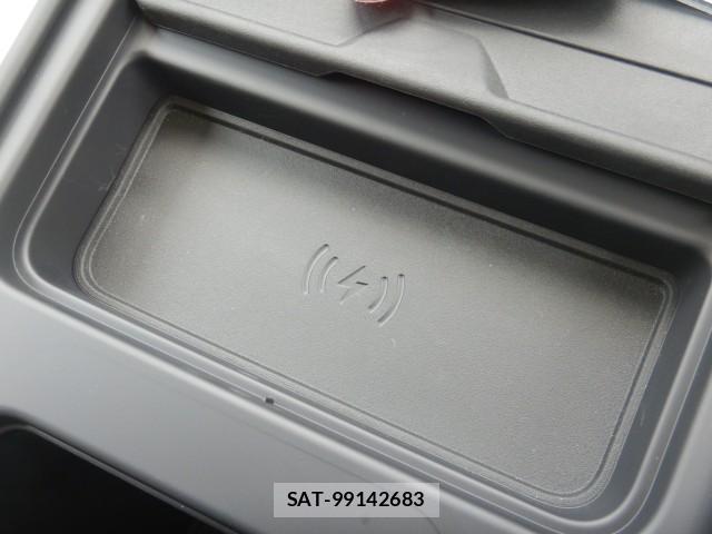 Land Rover DEFENDER 2023-03 8280071-19