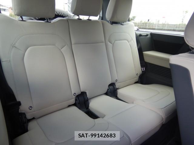 Land Rover DEFENDER 2023-03 8280071-7